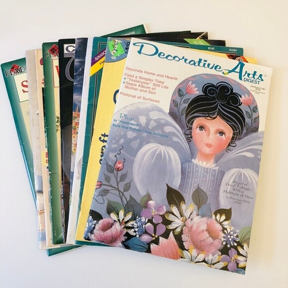 Bundle of Vintage Home Crafting Magazines/Books - Picture 1 of 11